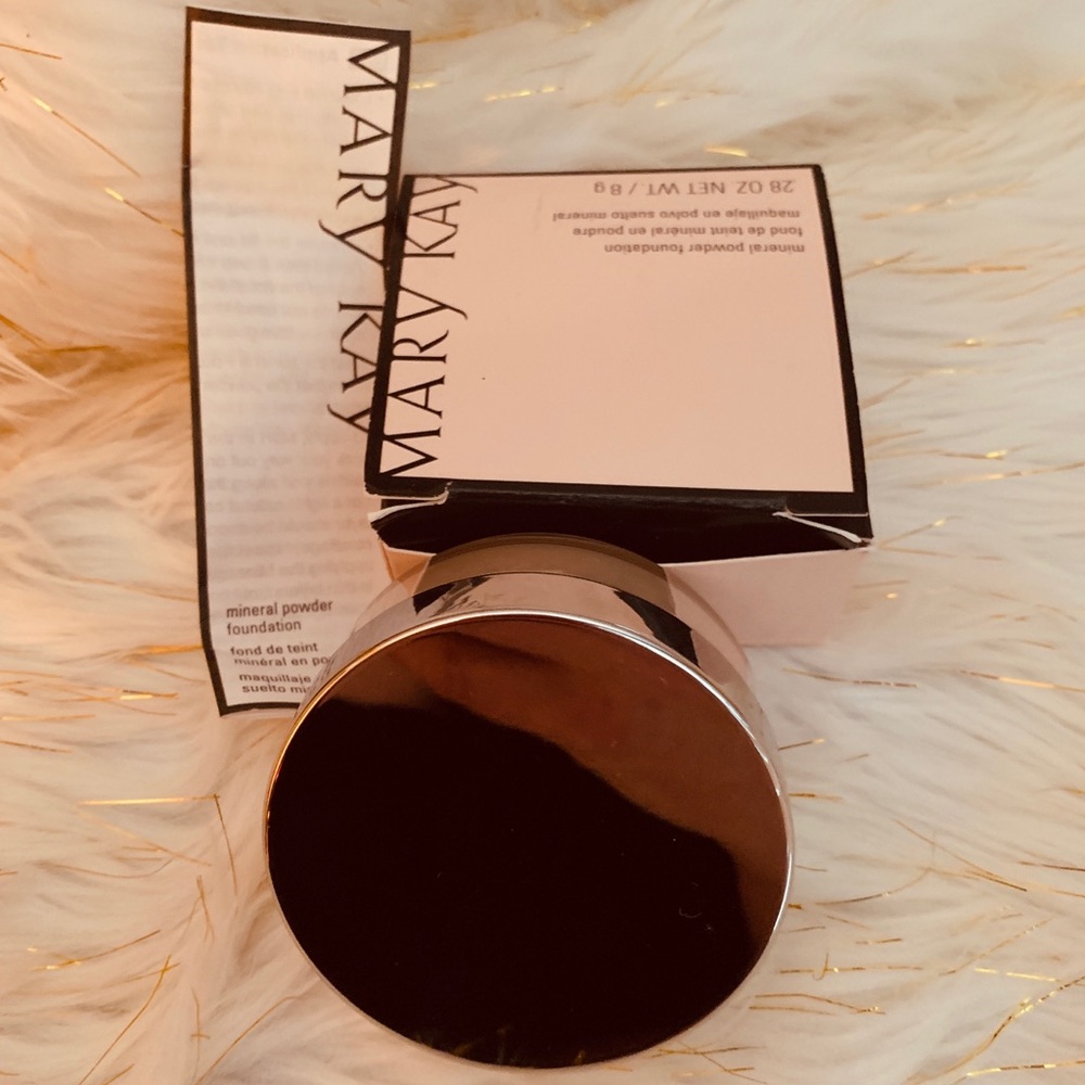 🛍5/$25Mineral Powder, Mary Kay. New